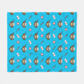 かわいいナースフクロウとシリンジ漫画 フリースブランケット (正面(横))