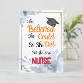 かわいいナース卒業カードギフト、素敵なRN 招待状 (スタンド正面)