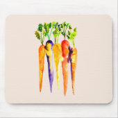 かわいいニンジンの水彩画 マウスパッド (正面)