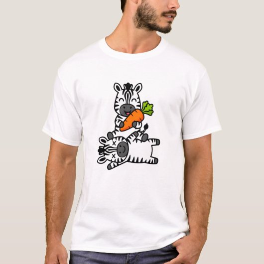 かわいいニンジンを持った幸せなゼブラのキャラクター Tシャツ (正面)