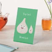 かわいいニンニクのマンガ野菜イラストレーション 台座サイン (インサイチュ)