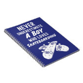 かわいいネイビーブルーのスケートボードギフト男子用子供用 ノートブック (右側)