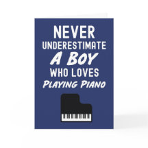 かわいいネイビーブルーのピアニストカード　男の子の赤ちゃんのためのピアノ