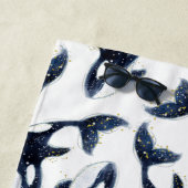 かわいいネイビーブルーオルカホエールキッパーソナライズされたズ ビーチタオル (インサイチュ)