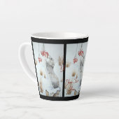 かわいいネズミと赤いベリーの雪のシーン野生動物 カフェラテマグ (左アングル)