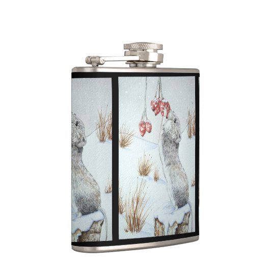 かわいいネズミと赤い果実の雪のシーン野生動物 フラスク (右)