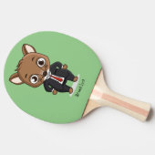 かわいいネズミの漫画イラストレーション 卓球ラケット (横)