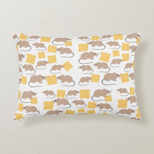 かわいいネズミの食べ齧歯動物のチーズパターン アクセントクッション (正面)