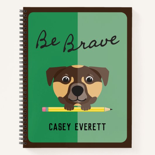 かわいいハウンドドッグ 勇気を出して 緑の背景に鉛筆 ノートブック (正面)
