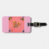 かわいいハチとフラワーピンク春園 ラゲッジタグ (正面横)