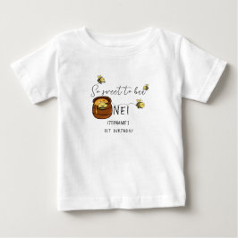 かわいいハチのさくらちゃん 誕生日おめでとう1歳 ベビーTシャツ
