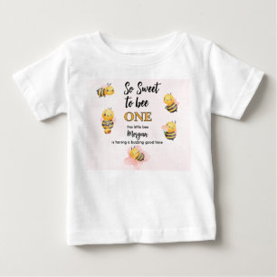 かわいいハチのワンピース ピンク ブラック ファーストバースデーパーティー ベビーTシャツ