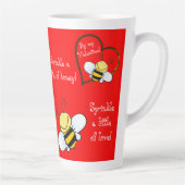 かわいいハチは私のバレンタインデー カフェラテマグ (右)