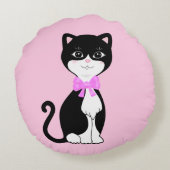 かわいいハッピーなブラックシルバーの猫 ライトピンク ラウンドクッション (裏面)