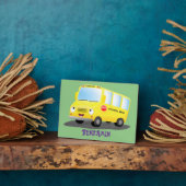 かわいいハッピーイエロースクールバスアニメ フォトプラーク (側面)