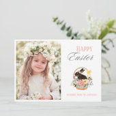 かわいいハッピーイースターバニーのバスケット写真 シーズンカード (スタンド正面)
