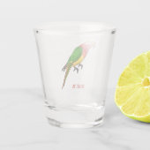 かわいいハッピーオウム漫画イラストレーション ショットグラス (裏面)