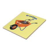 かわいいハッピーオレンジの手押し車のカートゥーンイラストレーション タイル (側面)