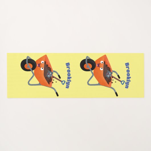 かわいいハッピーオレンジの手押し車のカートゥーンイラストレーション ヨガマット (裏面(横))