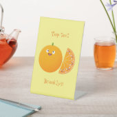 かわいいハッピーオレンジの柑橘系フルーツマンガ 台座サイン (インサイチュ)