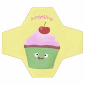 かわいいハッピーカップケーキ漫画イラストレーション サッカーボール (フラット)