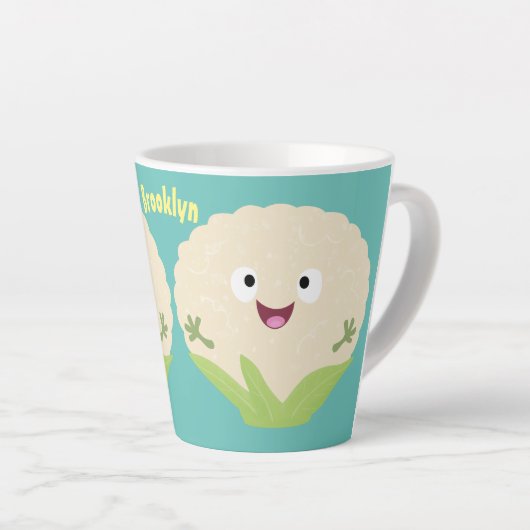 かわいいハッピーカリフラワー野菜の漫画 カフェラテマグ (右アングル)