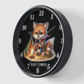 かわいいハッピーカンパーフォックス追加文字 壁時計 (傾斜)