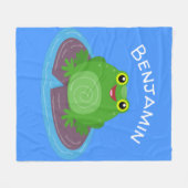 かわいいハッピーグリーンカエル漫画イラストレーション フリースブランケット (正面(横))