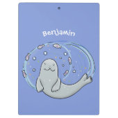 かわいいハッピーシールと魚の青い漫画イラストレーション クリップボード (裏面)