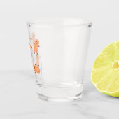 かわいいハッピージャンプ落花生の漫画イラストレーション ショットグラス (右)