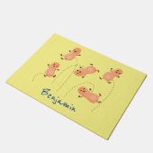 かわいいハッピージャンプ落花生の漫画イラストレーション ドアマット (アングル)