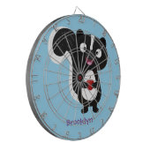 かわいいハッピースカンクアニメイラストレーション ダーツボード (正面左)