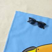 かわいいハッピートゥーカン漫画イラストレーション ビーチタオル (インサイチュ)