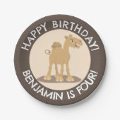 かわいいハッピーパーソナライズされたラクダ誕生日の漫画 ペーパープレート (正面)