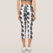 かわいいハッピービッグゴリラ漫画イラストレーション カプリレギンス (裏面)