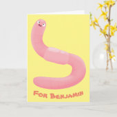 かわいいハッピーピンクのミミズ漫画 カード (黄色い花)