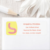 かわいいハッピーピンクのミミズ漫画 ラベル (インサイチュ)