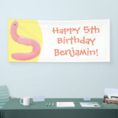 かわいいハッピーピンクのミミズ漫画 横断幕 (トレードショー)