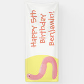 かわいいハッピーピンクのミミズ漫画 横断幕 (縦)