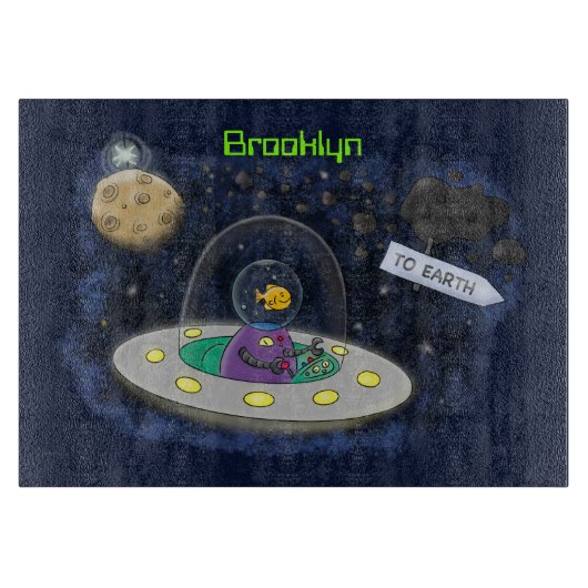 かわいいハッピーフィッシュufo宇宙漫画イラストレーション カッティングボード (正面)