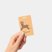 かわいいハッピーブラウンアルパカ漫画 バッジ (手持ち)