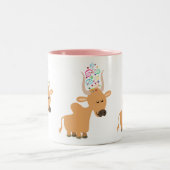 かわいいハッピーブラフマン牛 ツートーンマグカップ (中央)