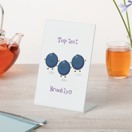 かわいいハッピーブルーベリー紫の漫画イラストレーション 台座サイン (インサイチュ)