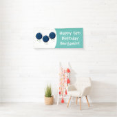 かわいいハッピーブルーベリー紫の漫画イラストレーション 横断幕 (インサイチュ)