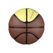 かわいいハッピーベビー鹿の漫画イラストレーション ミニバスケットボール (右)