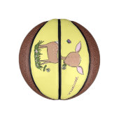 かわいいハッピーベビー鹿の漫画イラストレーション ミニバスケットボール (縦)