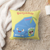 かわいいハッピーミルクパックキャラクター漫画 クッション (ブランケット)