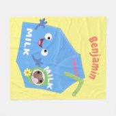 かわいいハッピーミルクパックキャラクター漫画 フリースブランケット (正面(横))