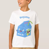 かわいいハッピーミルクパックキャラクター漫画 Tシャツ (正面)