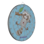 かわいいハッピーラクーンベビー漫画イラストレーション ダーツボード (正面左)